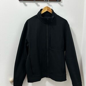 Lululemon Sojourn Jacket L in Black